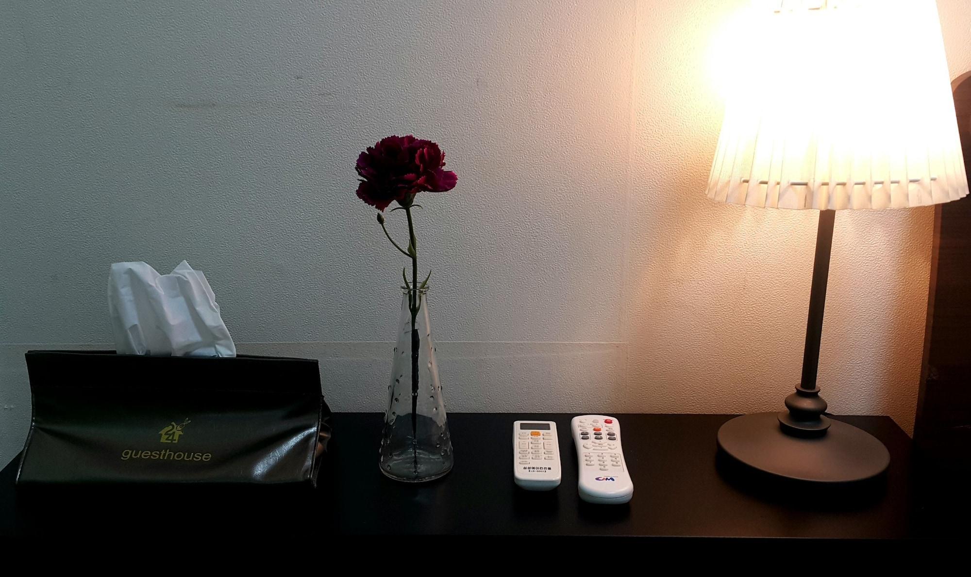24 Guesthouse Kyunghee University 首爾 外观 照片