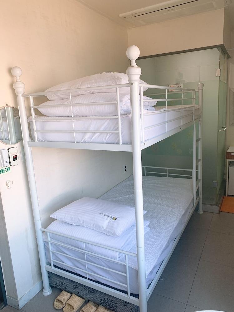 24 Guesthouse Kyunghee University 首爾 外观 照片