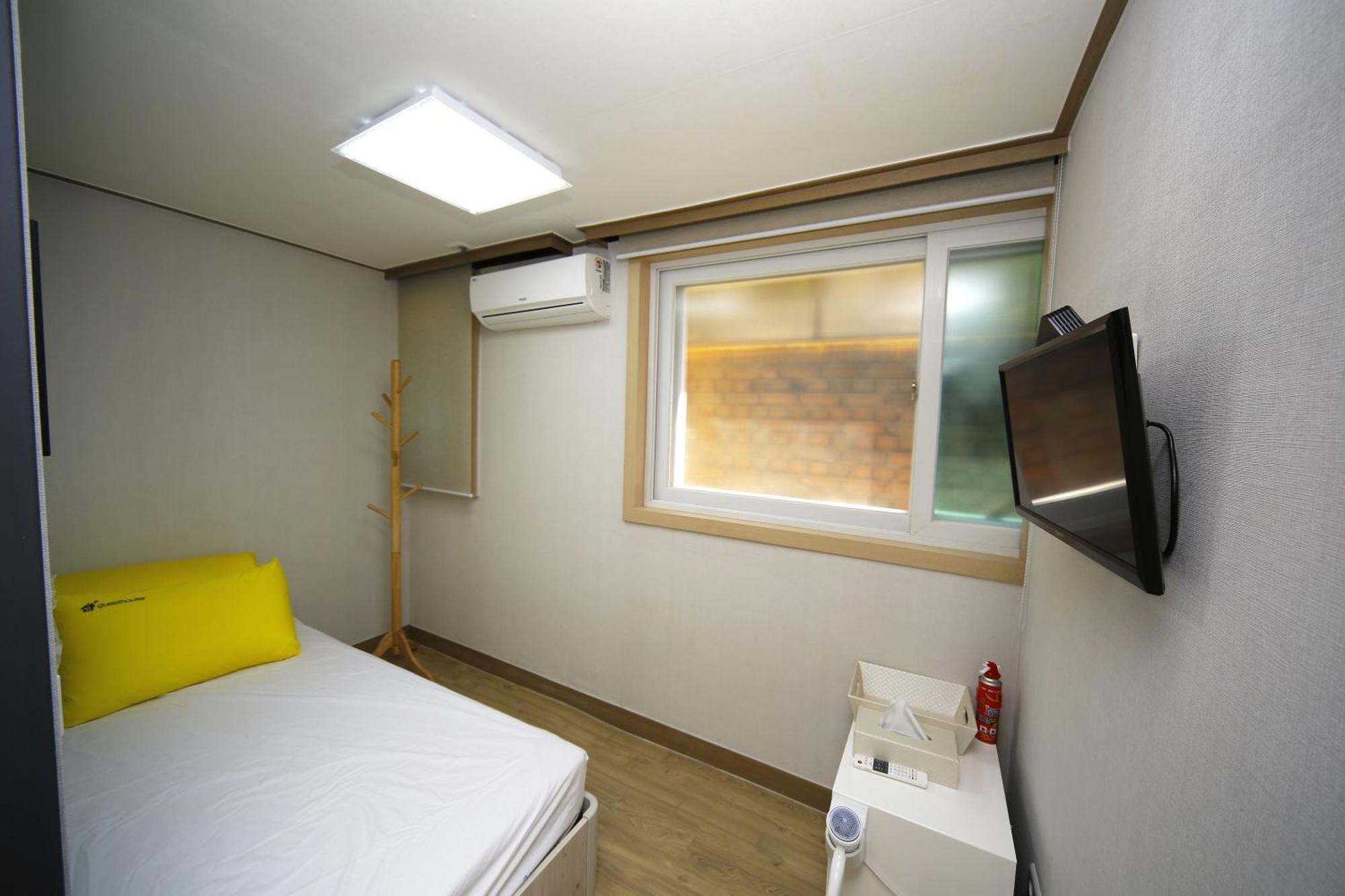 24 Guesthouse Kyunghee University 首爾 客房 照片