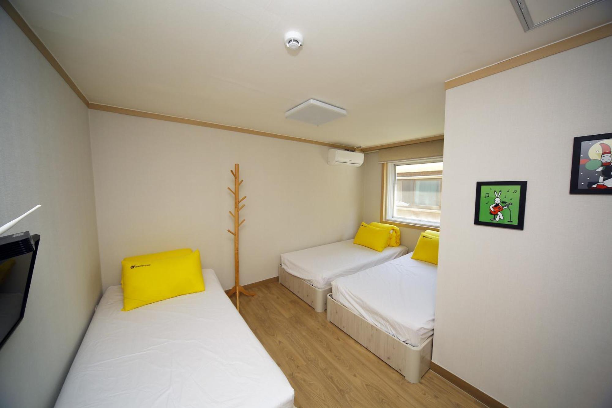 24 Guesthouse Kyunghee University 首爾 客房 照片